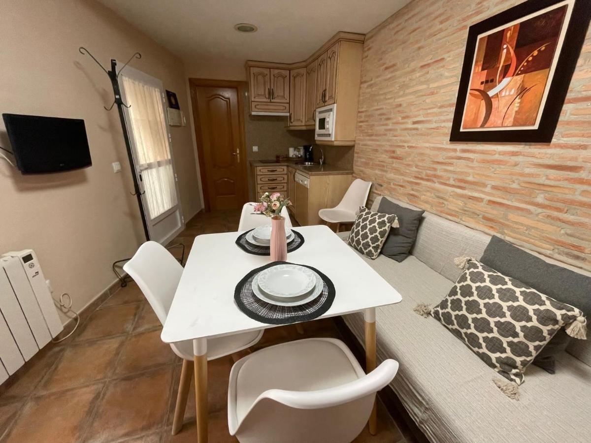 Suenos De Monfrague Guest House Torrejon el Rubio Exterior photo